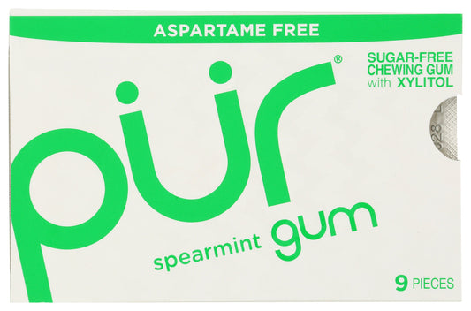 Pur Spearmint Gum on white background